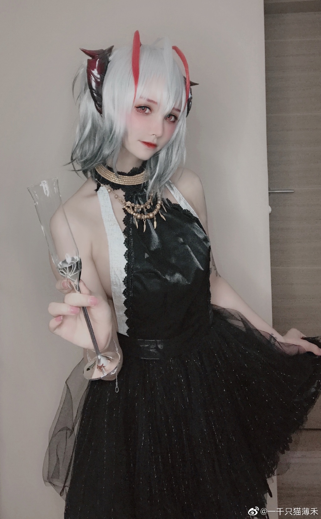 [cos试妆]  今晚的聚会上，博士有在专心听我说话吗？@一千只猫薄禾 COSPLAY-第1张