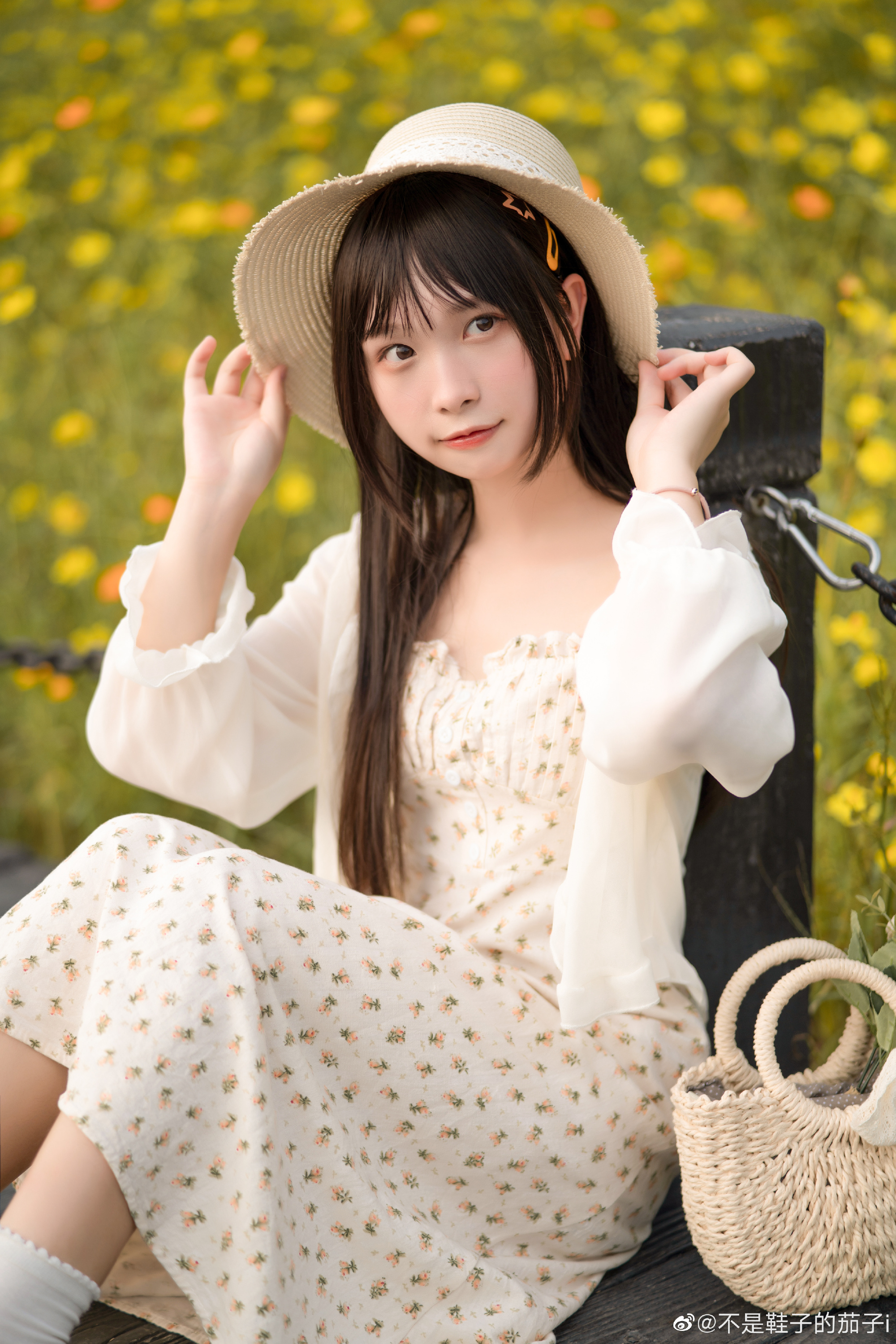 少女写真 ?六一快乐吖～记得和你的小朋友去看一下花海哦@不是鞋子的茄子i 摄影-第5张