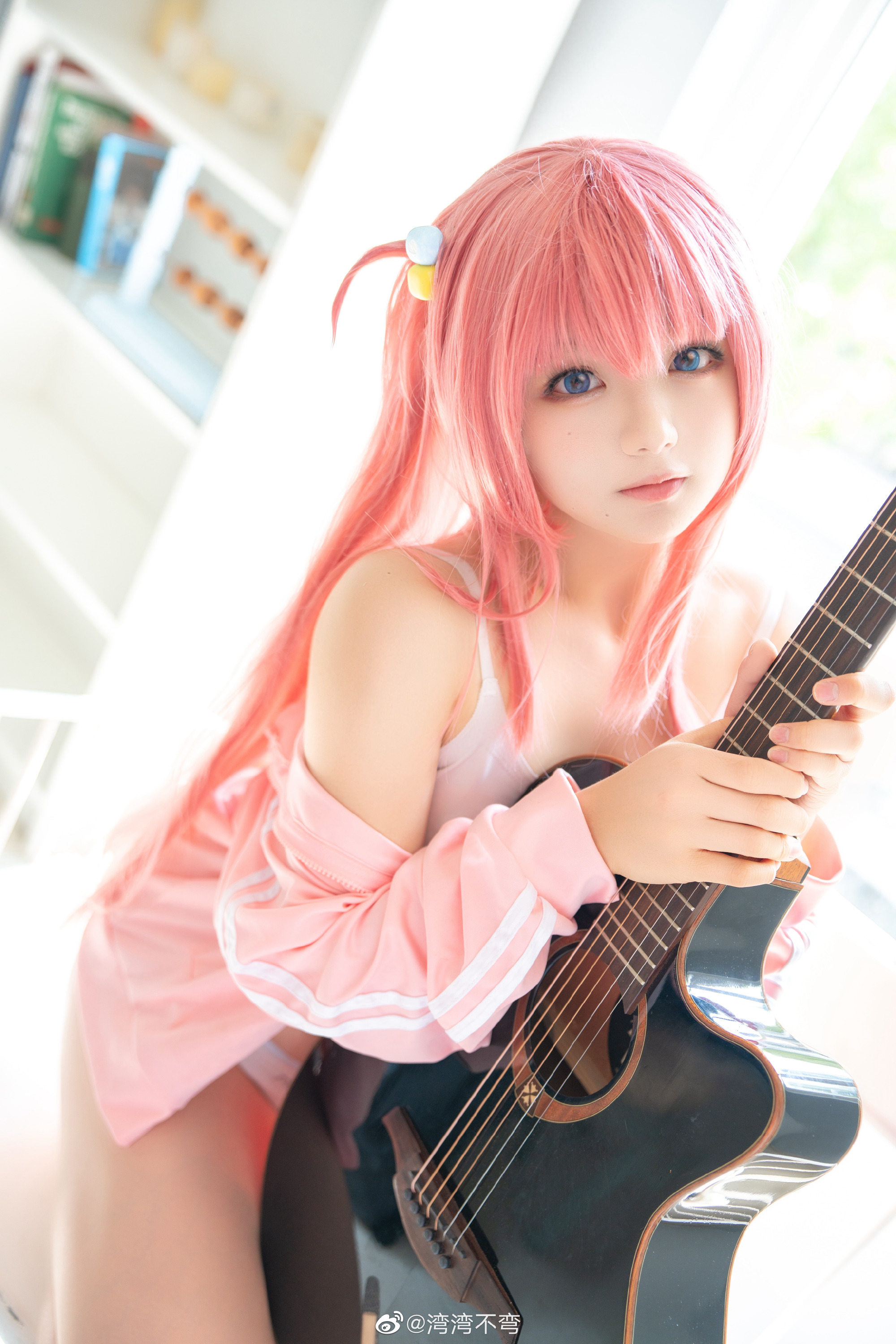 表面是社恐小孤独，网络上吉他英雄，但是瑟瑟 孤独摇滚@湾湾不弯 COSPLAY-第8张