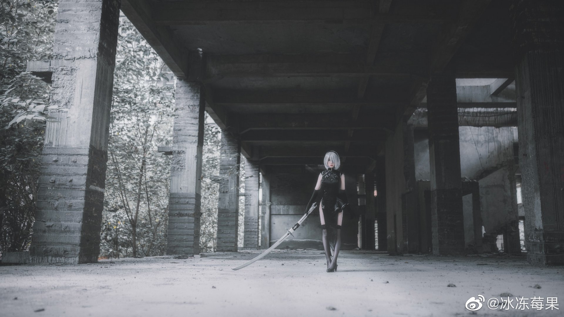 【COS正片】尼尔：机械纪元 2B小姐姐@冰冻莓果 COSPLAY-第8张