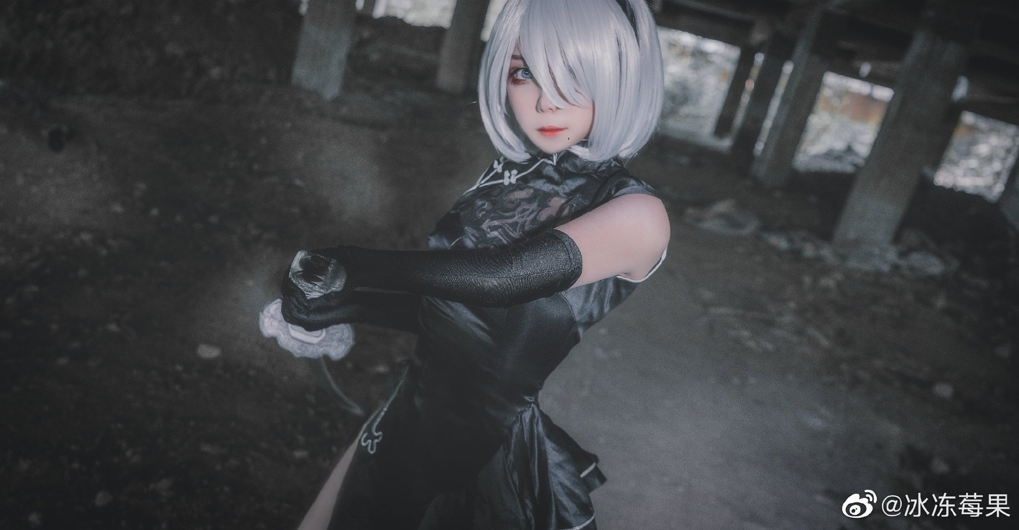 【COS正片】尼尔：机械纪元 2B小姐姐@冰冻莓果 COSPLAY-第2张