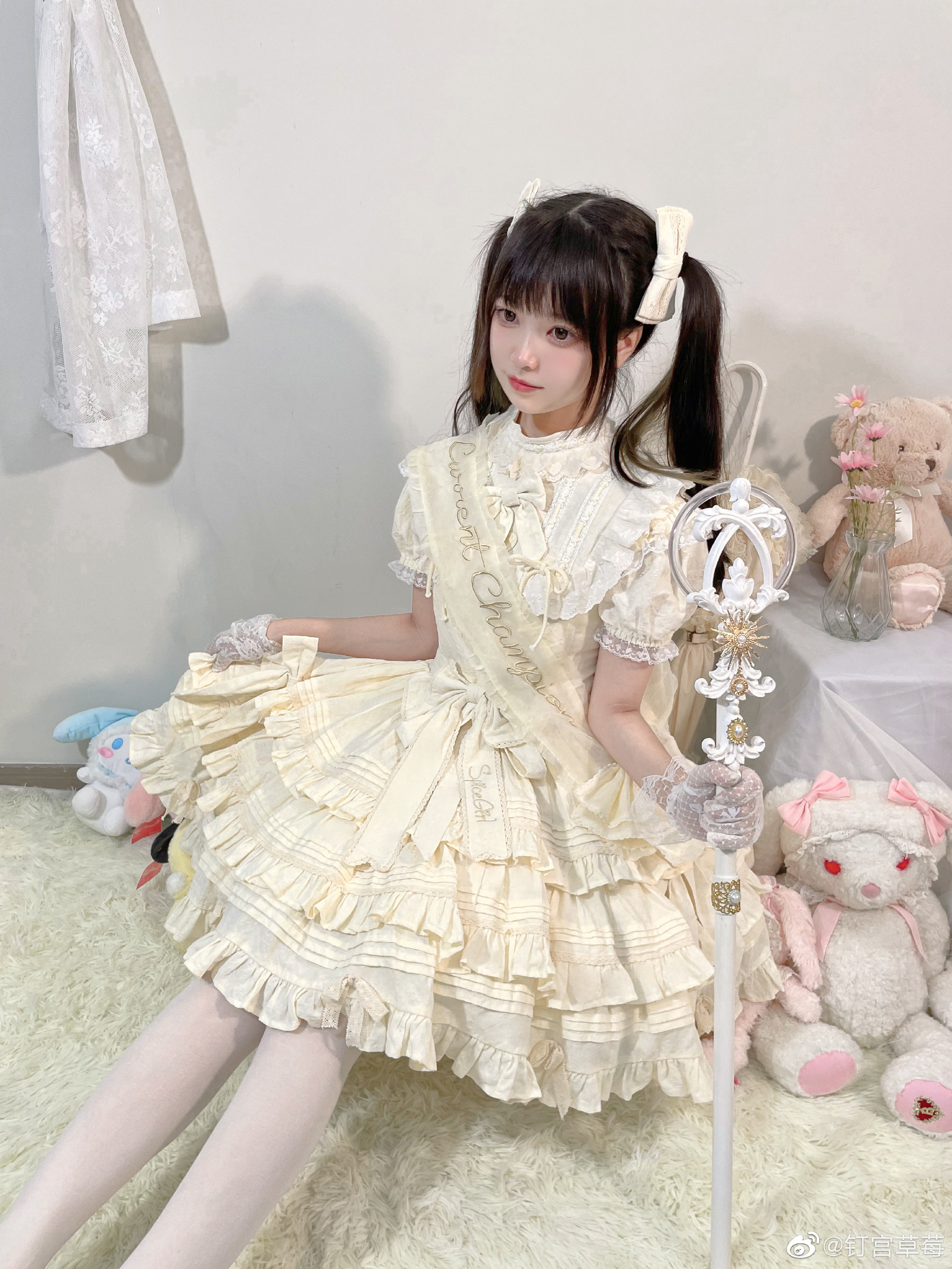 图片[1]-lolita日常 发现了吗 我的背后是五角星哦！@钉宫草莓-米哈社