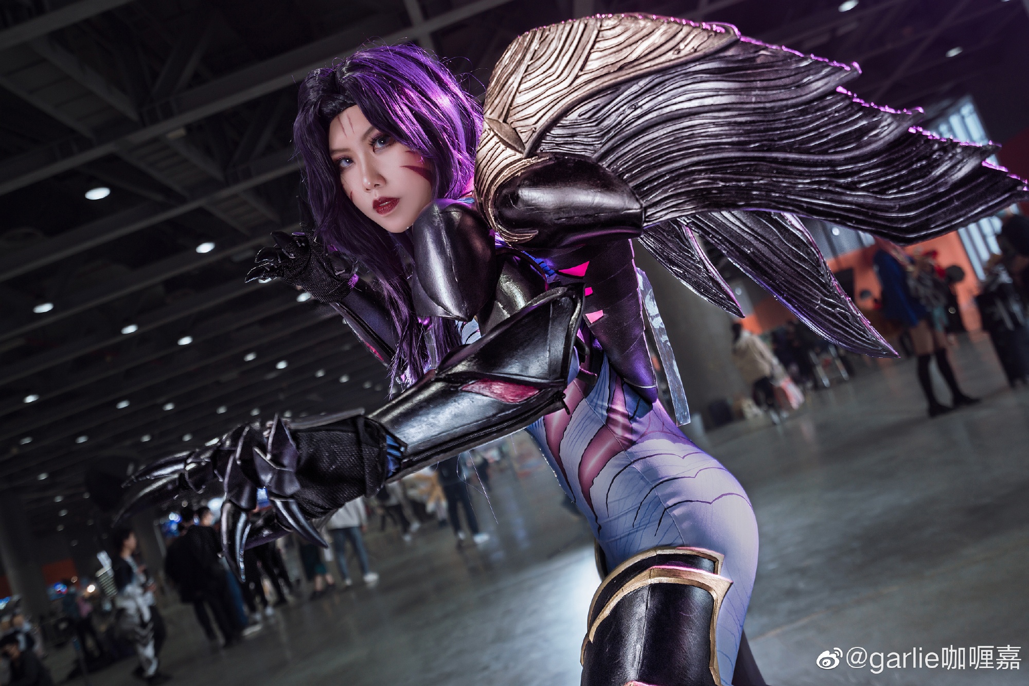 【COS正片】我回来，是为了那些回不来的人 英雄联盟 卡莎@garlie咖喱嘉 COSPLAY-第2张