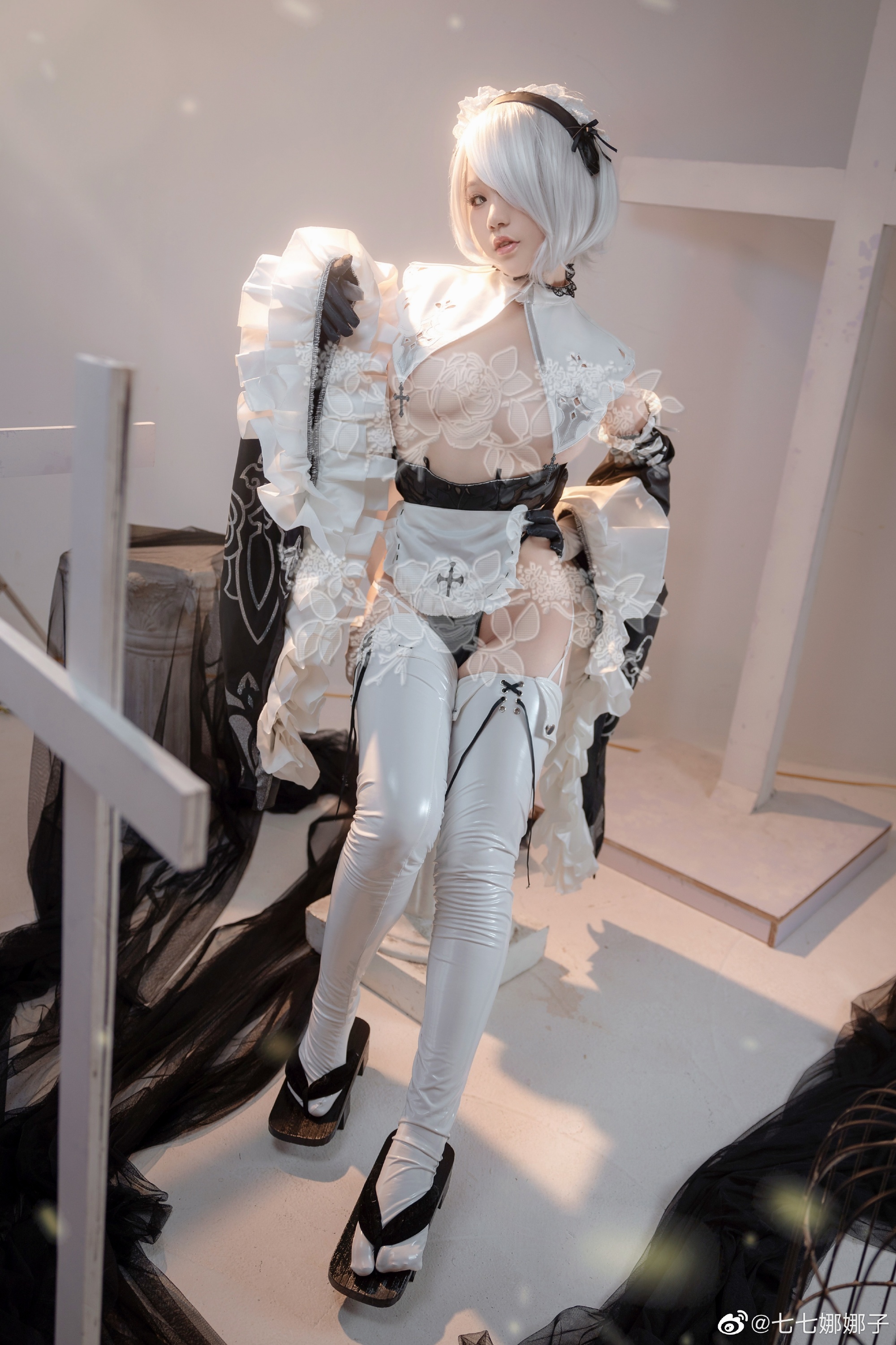 【COS】尼尔：机械纪元 在这轮回中我们会一直抗争下去 2B同人女仆COS@七七娜娜子 COSPLAY-第3张