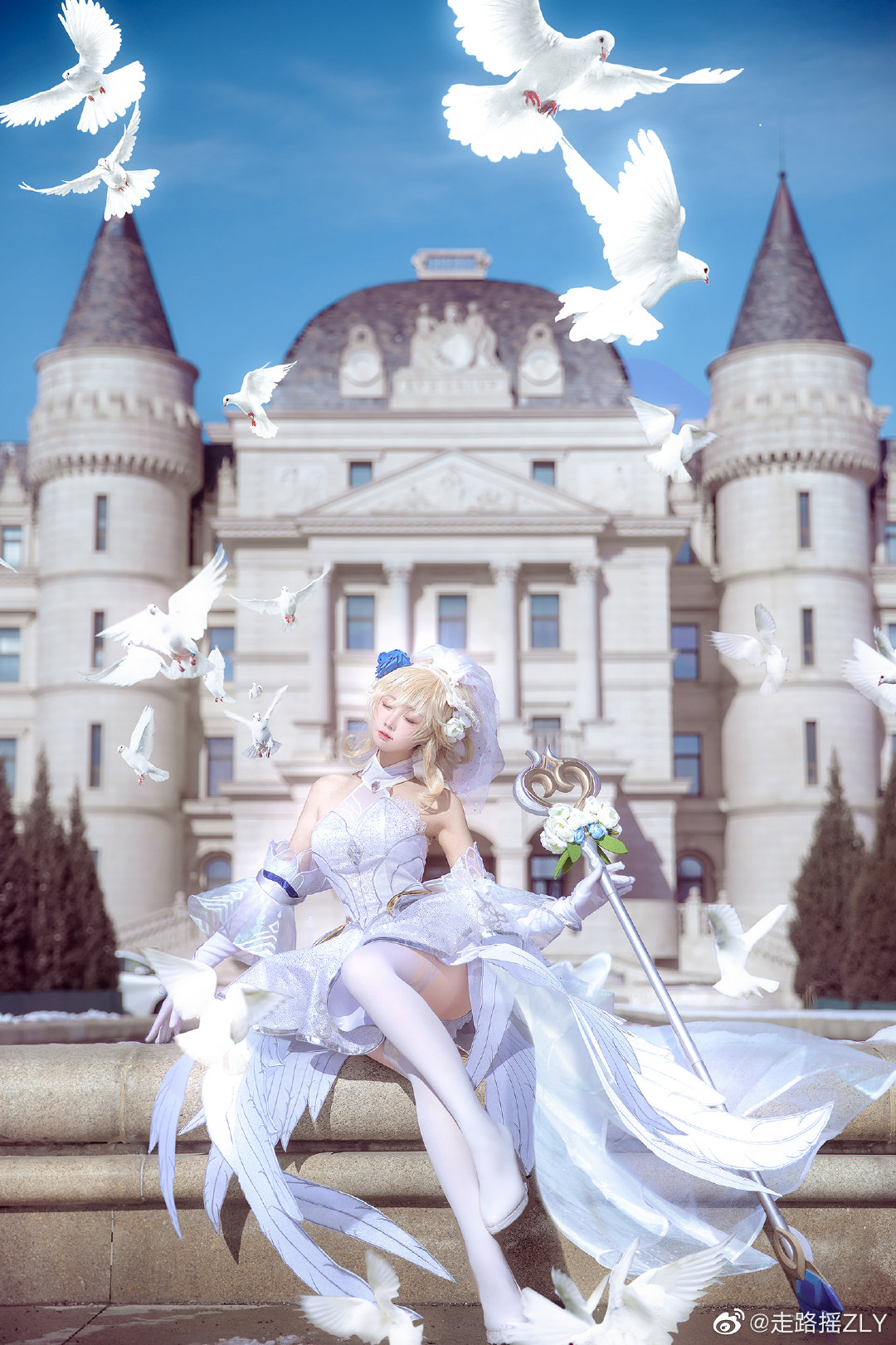 【COS】赶在雪天拍摄的水晶玫瑰拉克丝 英雄联盟手游水晶玫瑰皮肤@走路摇ZLY COSPLAY-第5张