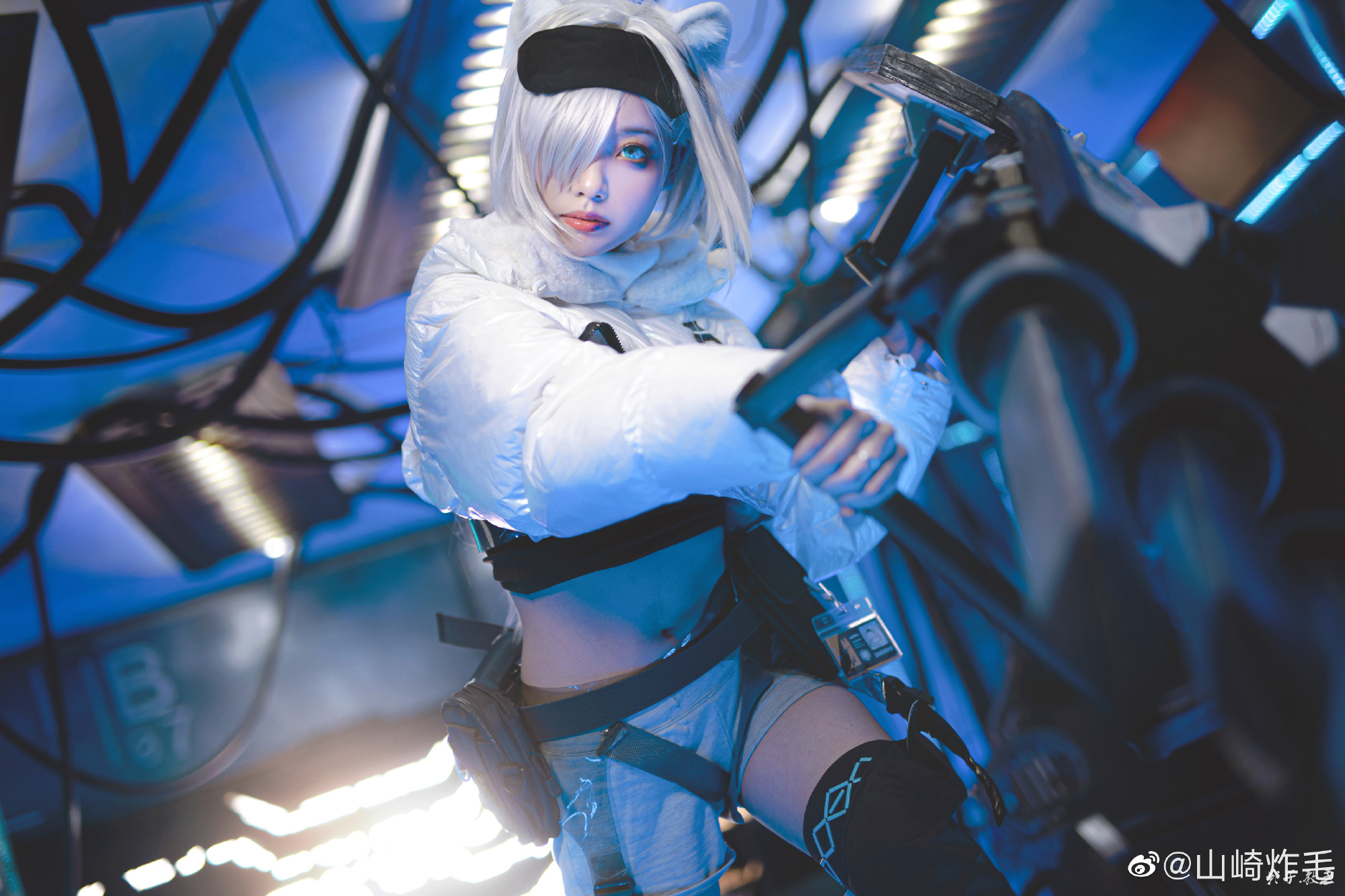 【COS】我做不了探险家。比起探索，我更想守护 明日方舟 极光@山崎炸毛 COSPLAY-第3张