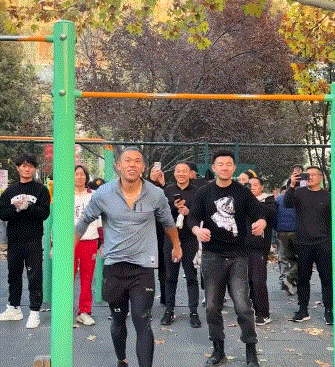 选择 3CD有意思GIF动态图【第68期】还有救吗