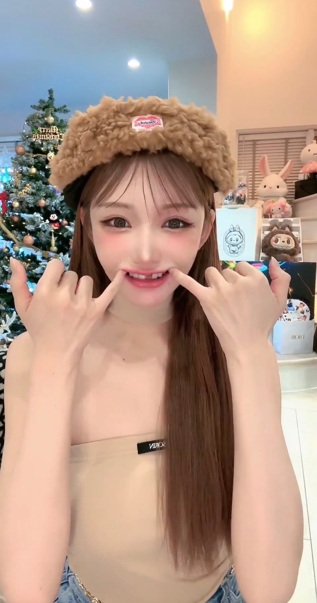 “明日花绮罗”门牙掉了一颗，只因整容手术惊现麻醉事故！