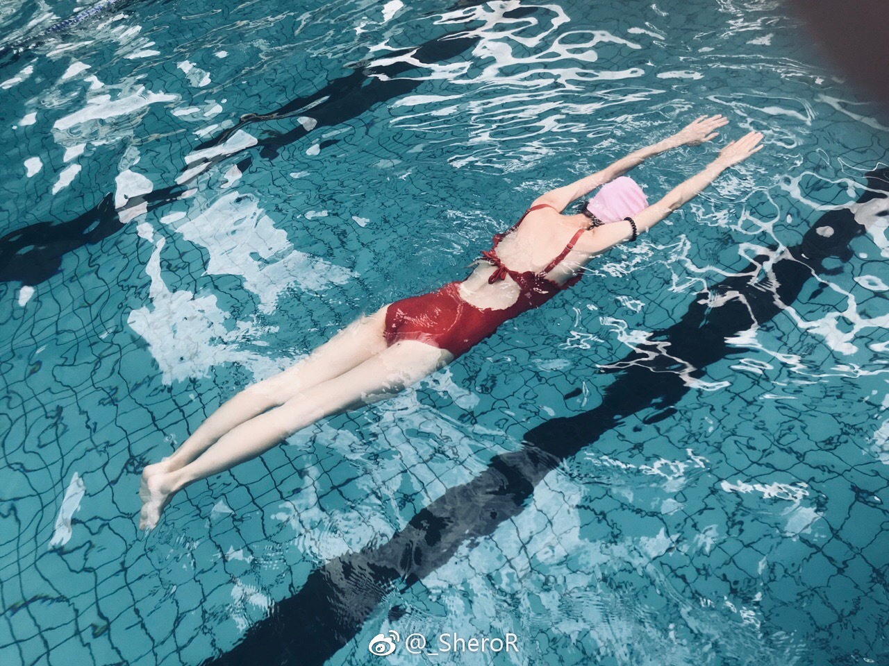 《每人一张泳照，纪念这个夏天你游过的泳》（2）