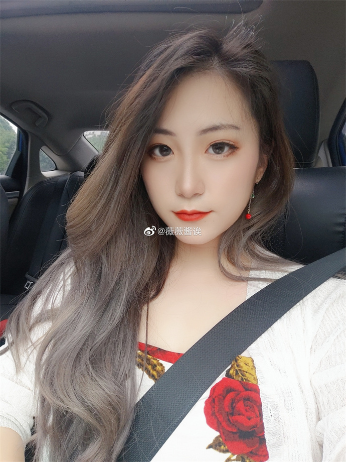 薇薇酱诶个人资料介绍及图片