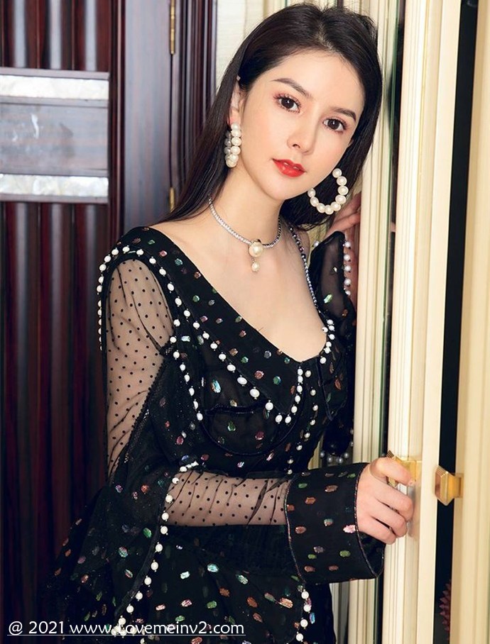 李丽莎个人资料介绍-3CD