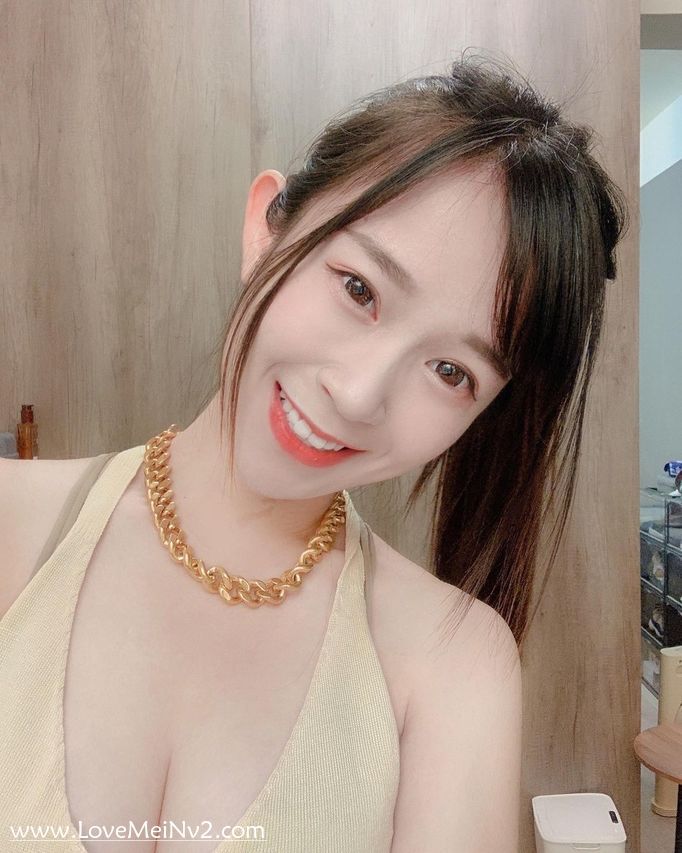 颜宜安个人资料介绍-3CD