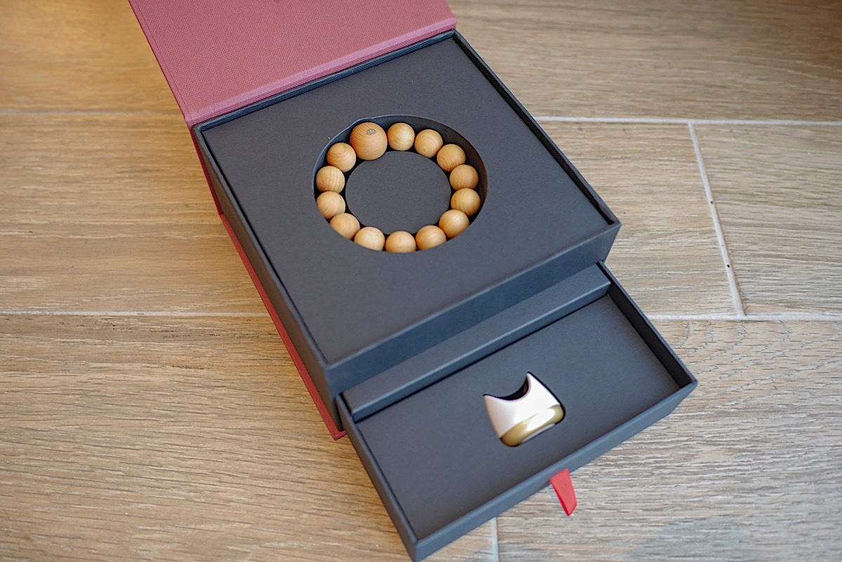 宏碁近期发布了一款创意产品——Leap Beads智慧佛珠