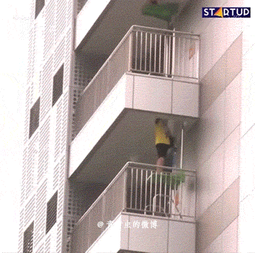 韩国一家公司发明的楼宇户外消防逃生梯