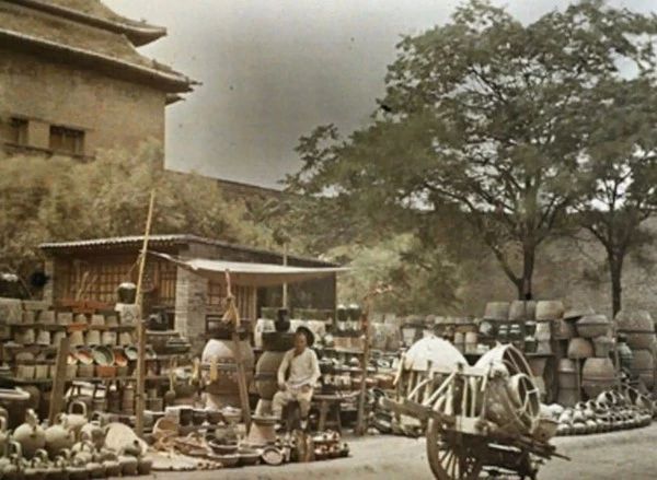 北京卖陶罐的商贩