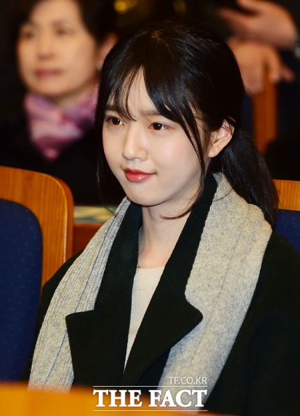 最近相当活跃的韩国在野党正党总统候选人刘承旼的女儿 ​​​​