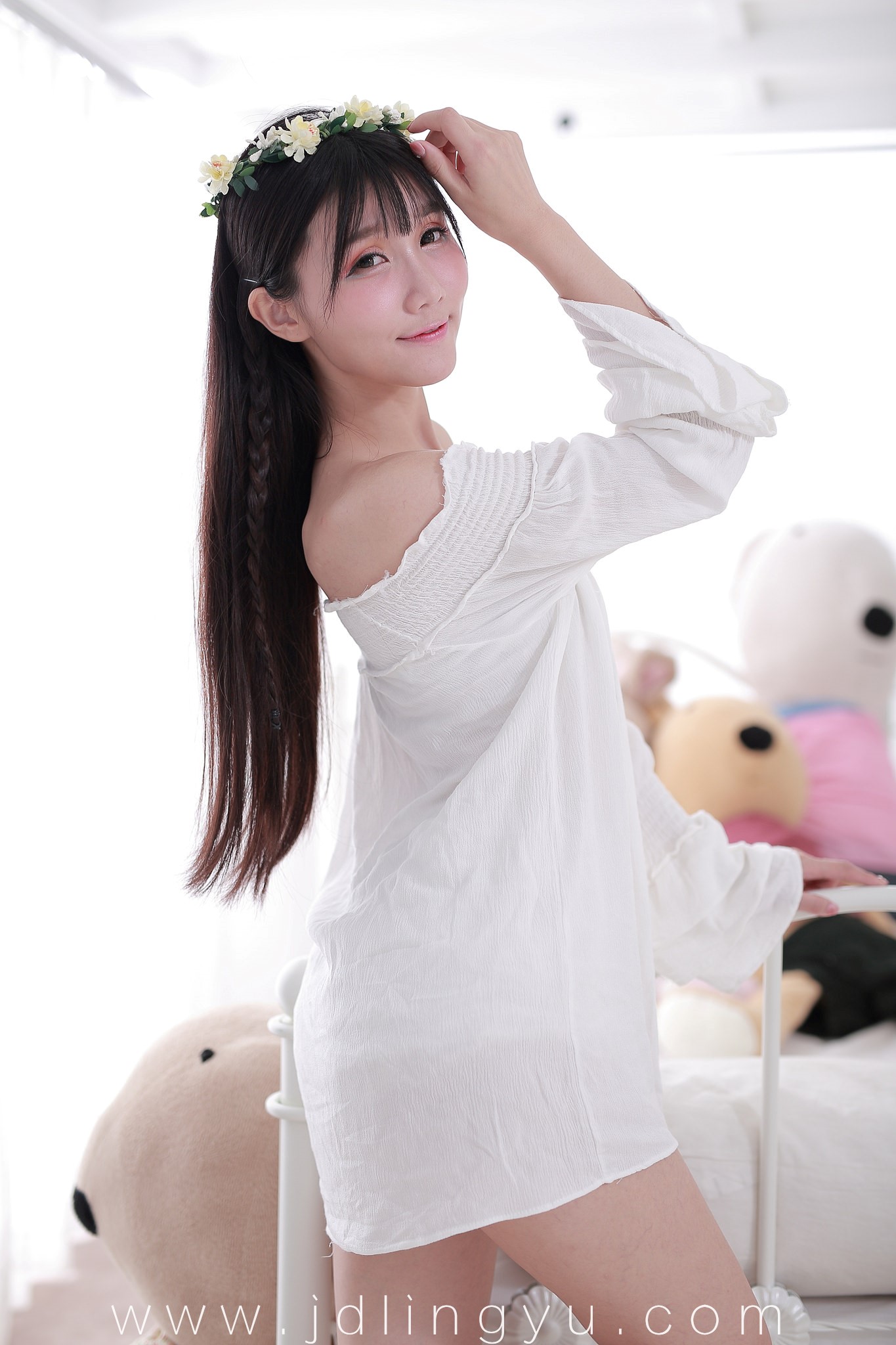 好想把她推倒