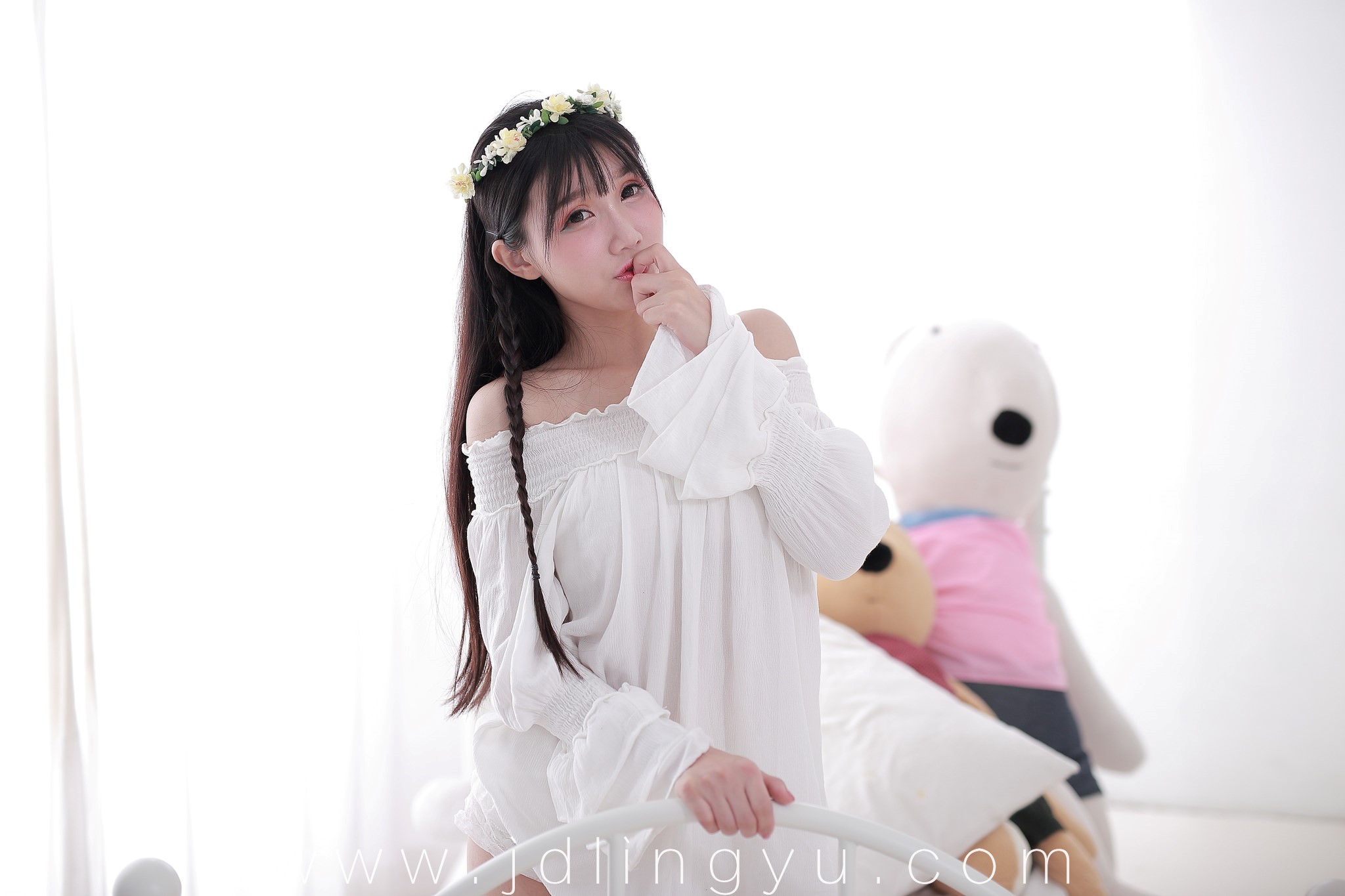 好想把她推倒