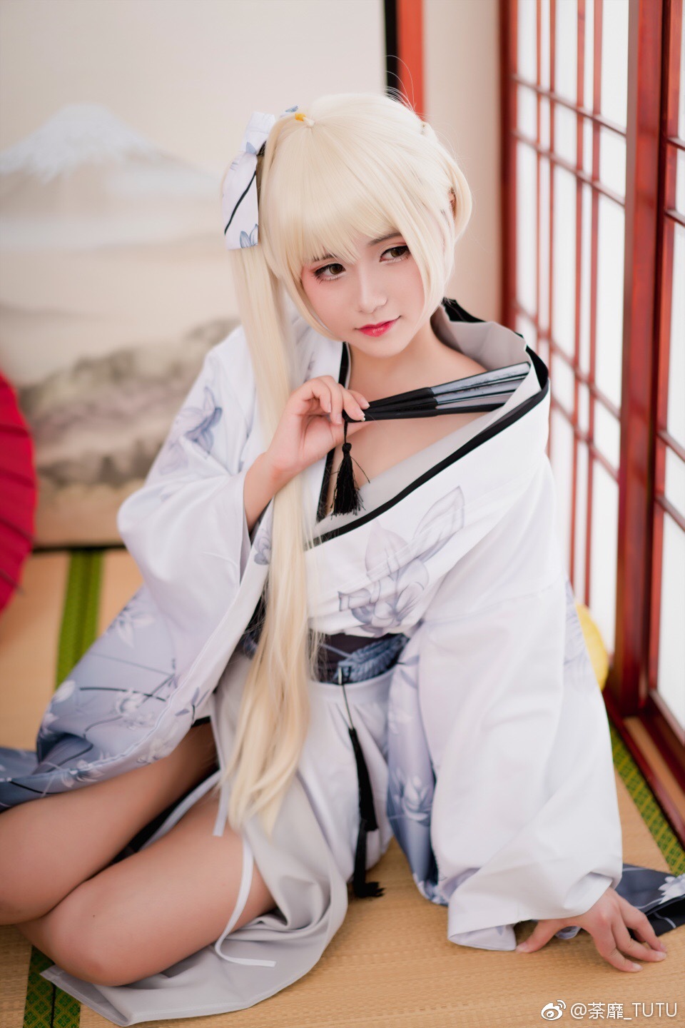 春日野穹美腿诱惑
