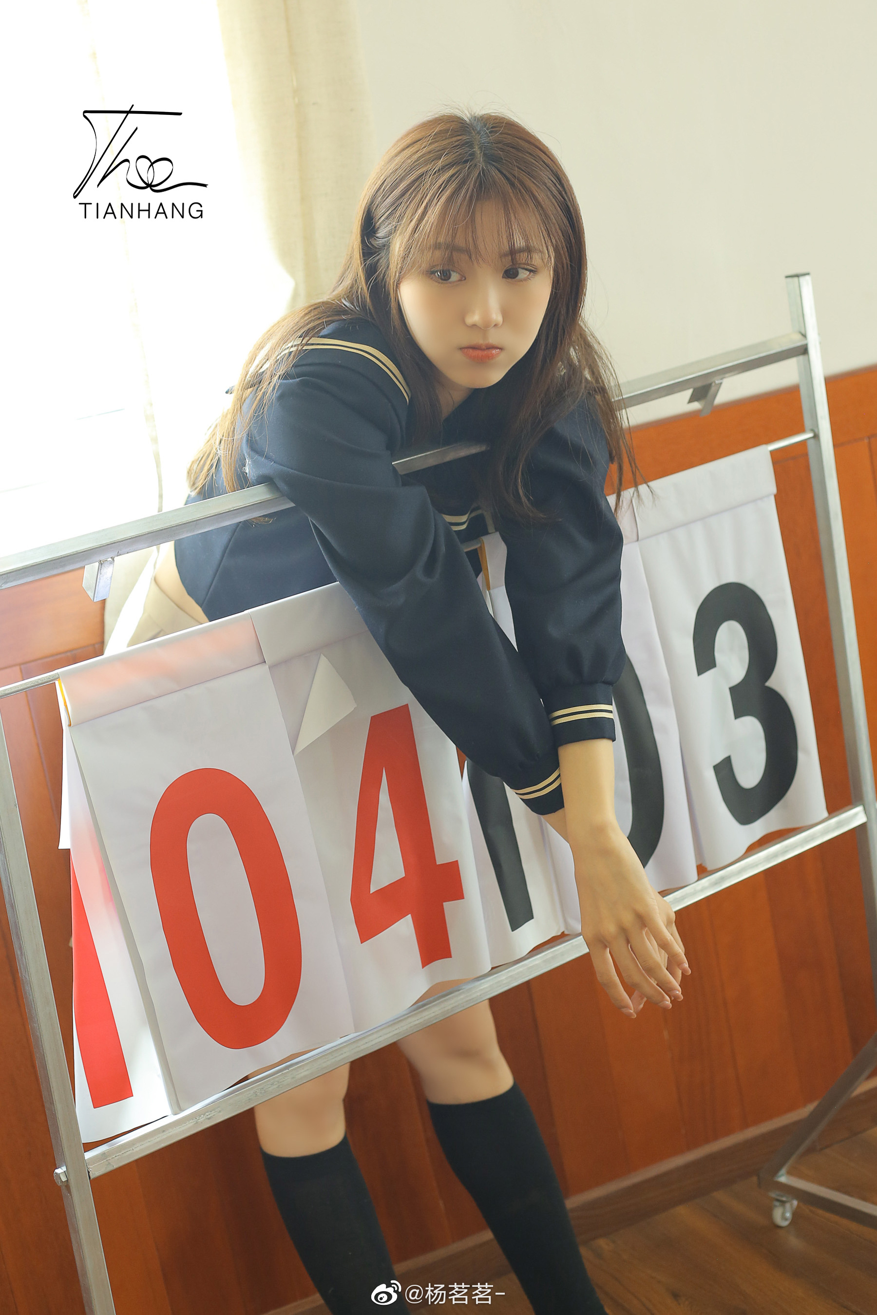 005BvlmUgy1gft7v1gty4j31e0230b2a