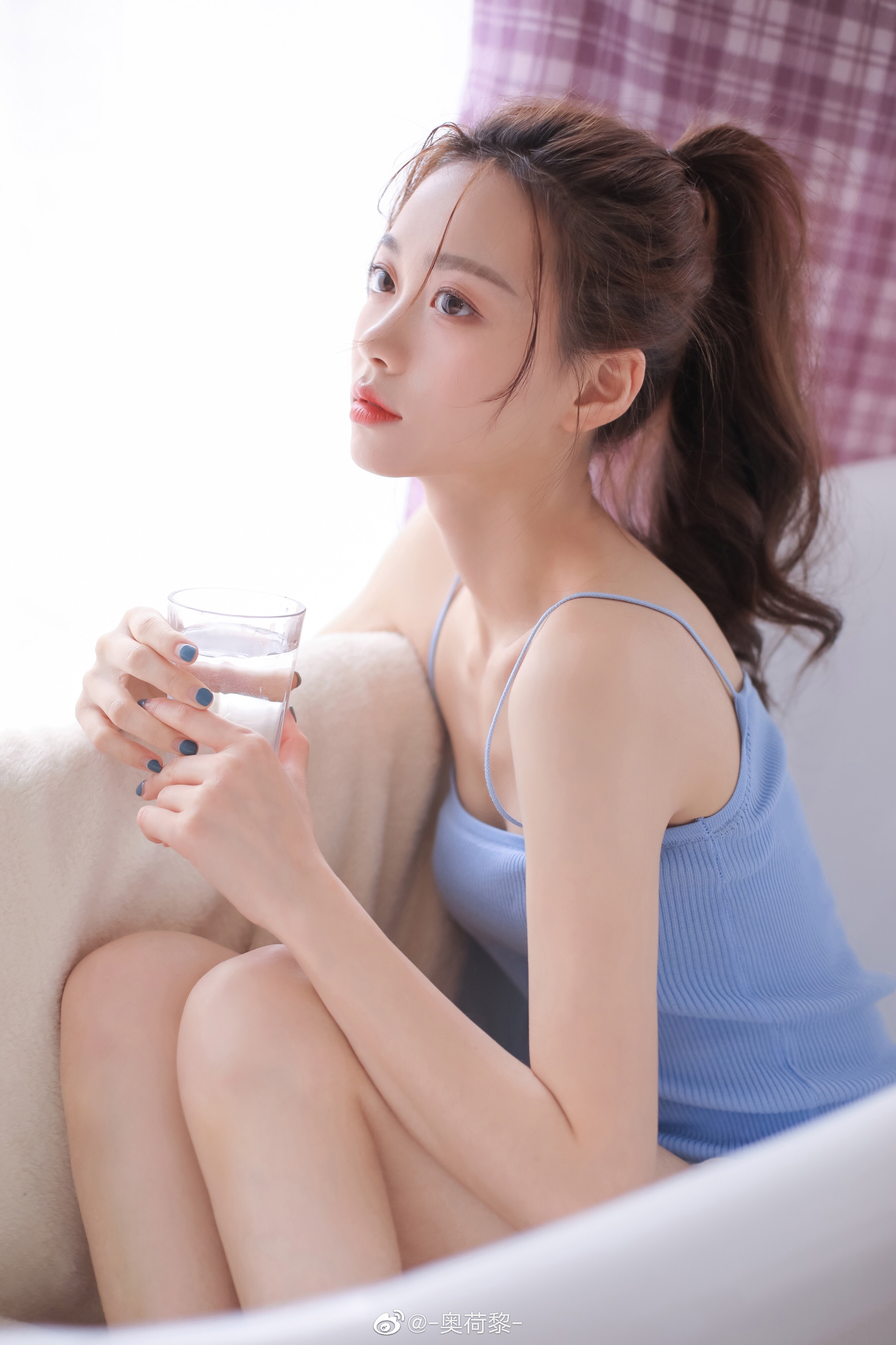 005QW2JHly1gpmm4jdr7uj322o340kjl