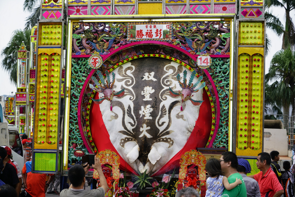 台湾义民节，其中赛猪神的活动还是很壮观的！ ​​​​
