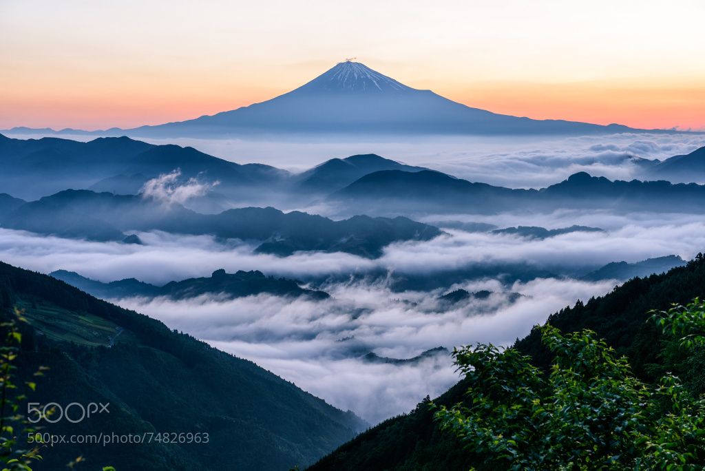 世界各国摄影师捕捉到的富士山