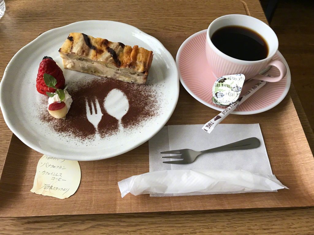 一网友分享自己在日本住院期间吃的病号餐，精致优雅又营养均衡，让人看了想住院