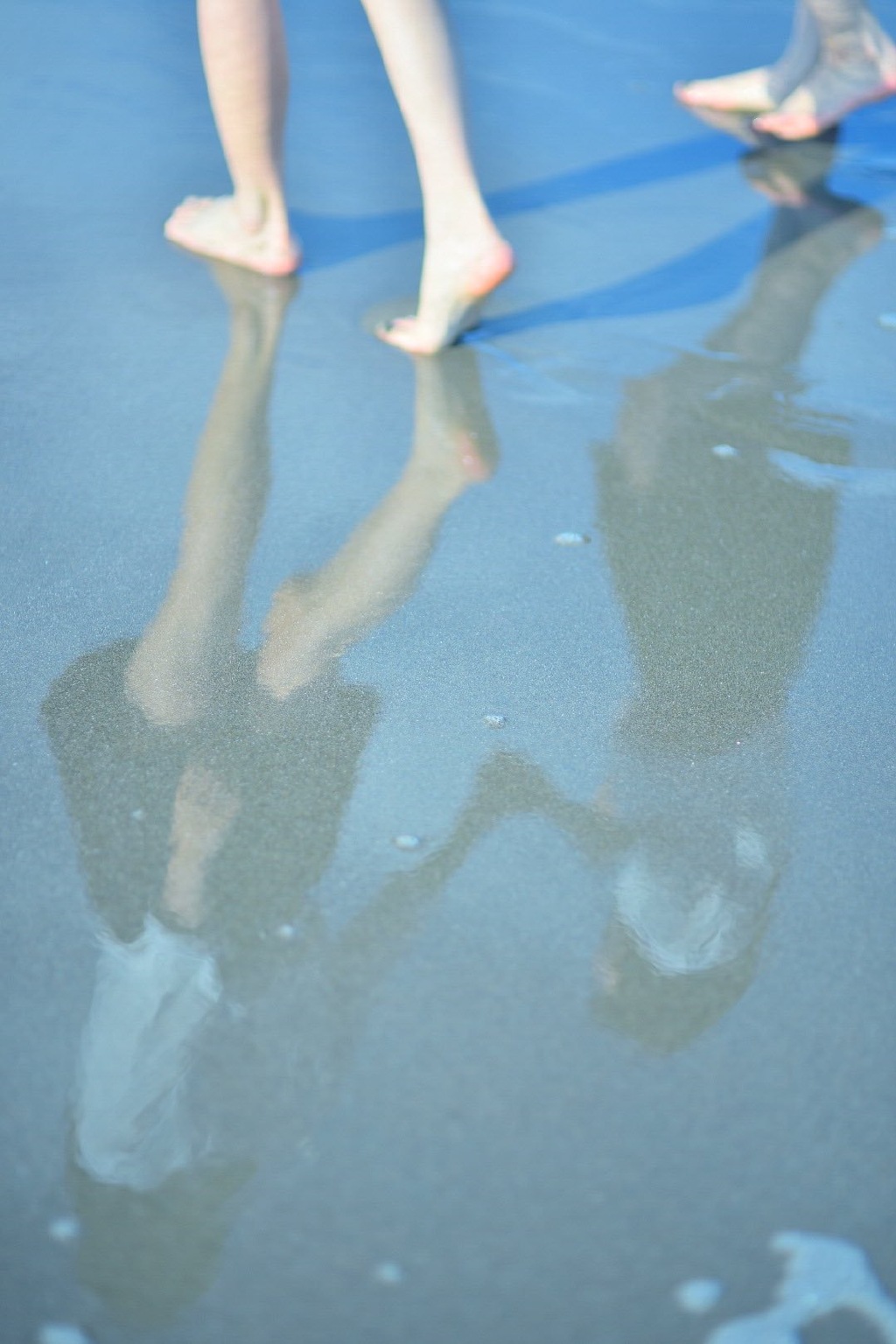 摄影师高橋みのリ海边制服少女作品特辑。 ​​​​