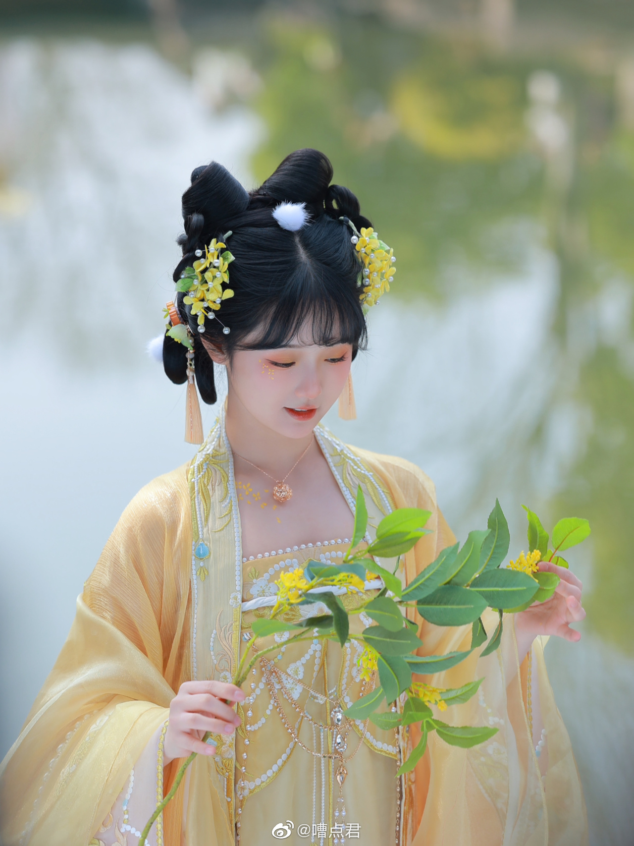 江山看不尽，最美还是你  ​​​