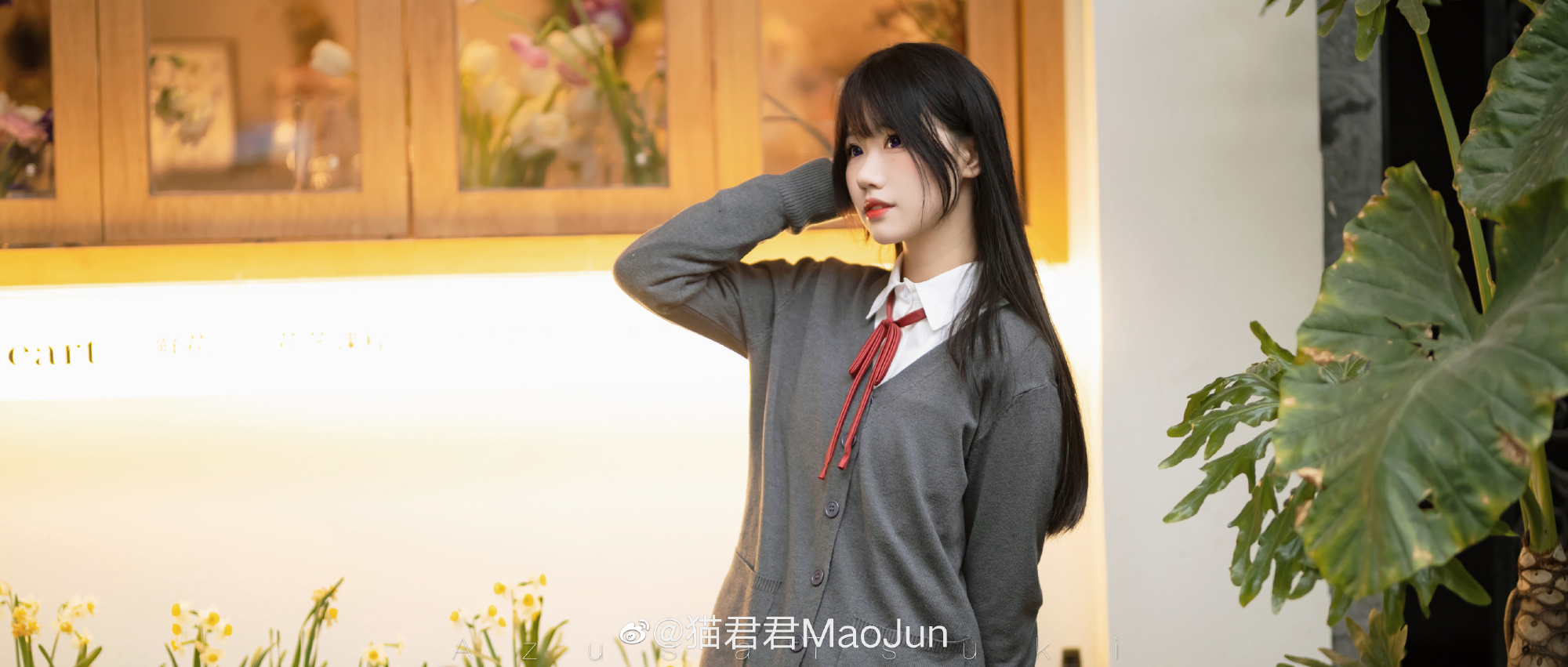 见到日出我便不能自己,而你就是日出,于是,所以,我爱你。@猫君君MaoJun