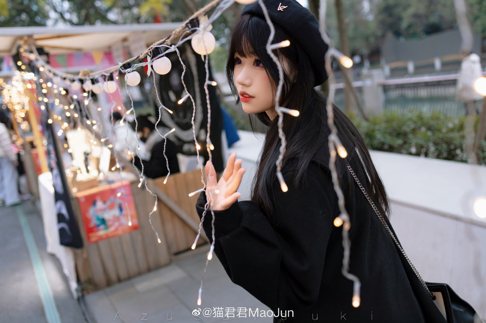 见到日出我便不能自己,而你就是日出,于是,所以,我爱你。@猫君君MaoJun