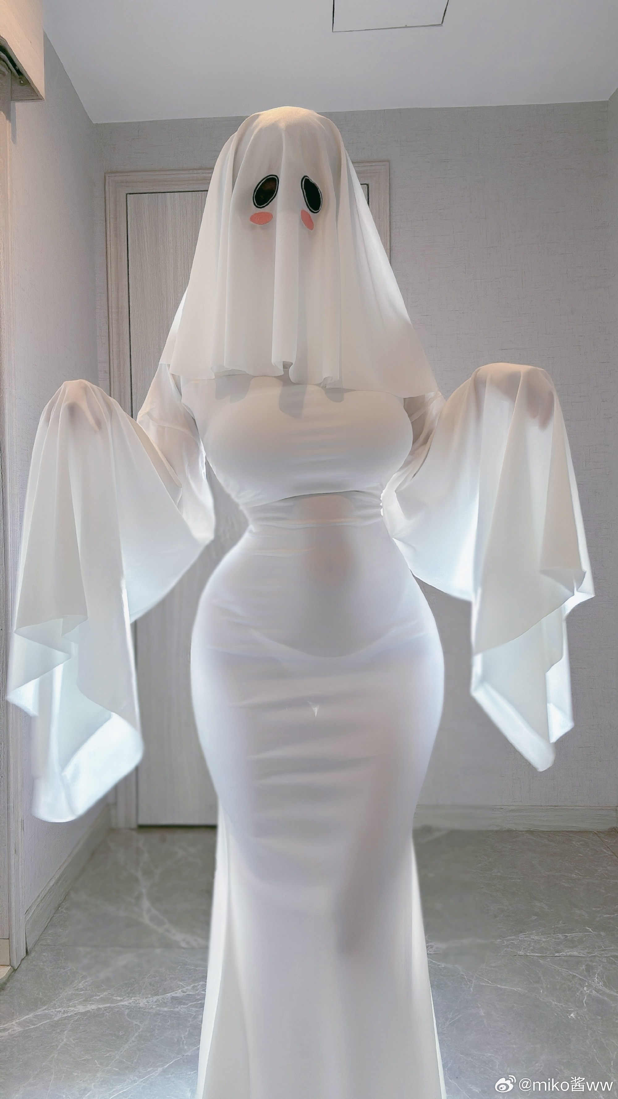 图片[4]-少女写真 小心鬼压床👻@miko酱ww-米哈社
