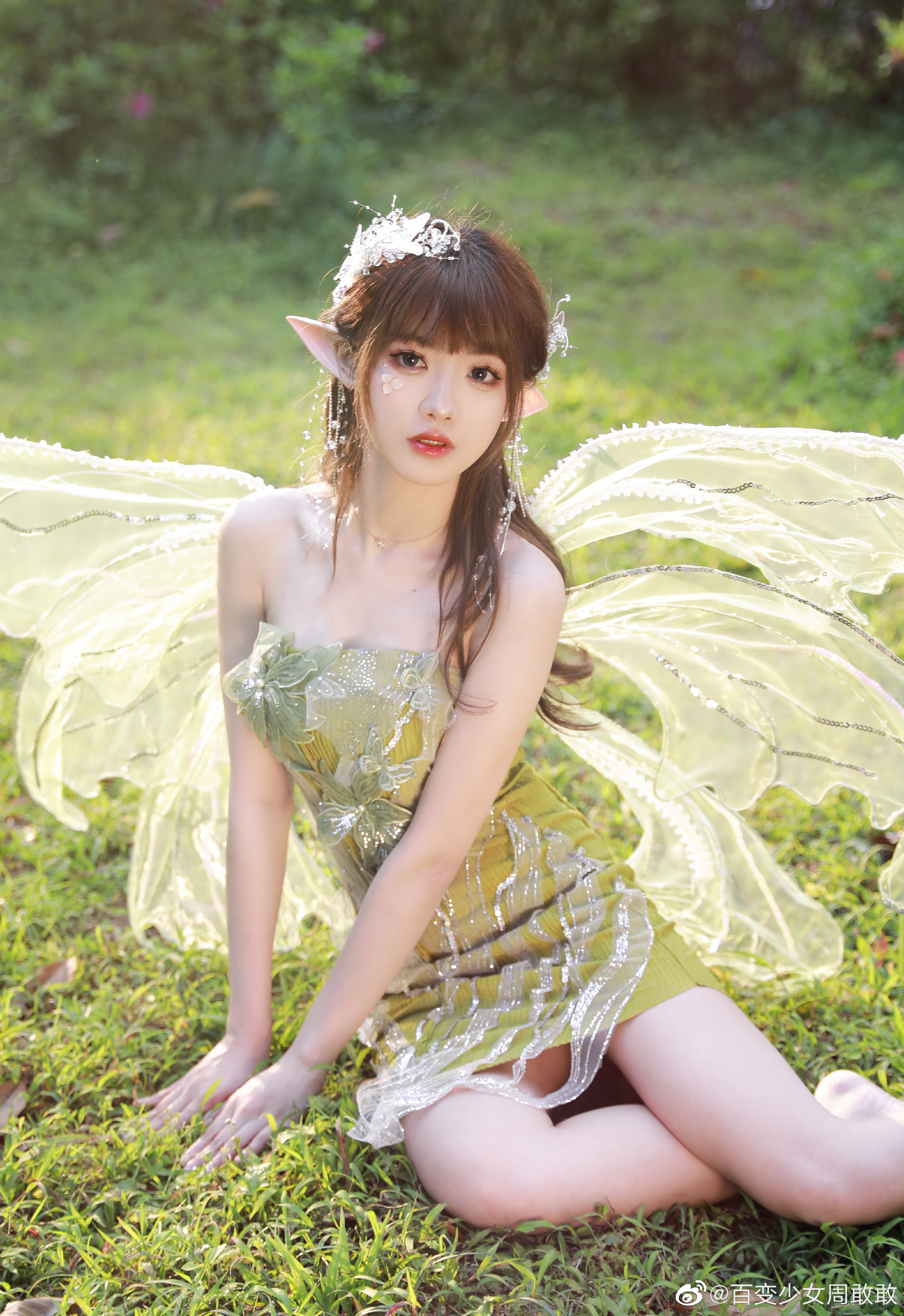 少女写真 森林的尽头是散落的光 @百变少女周敢敢
