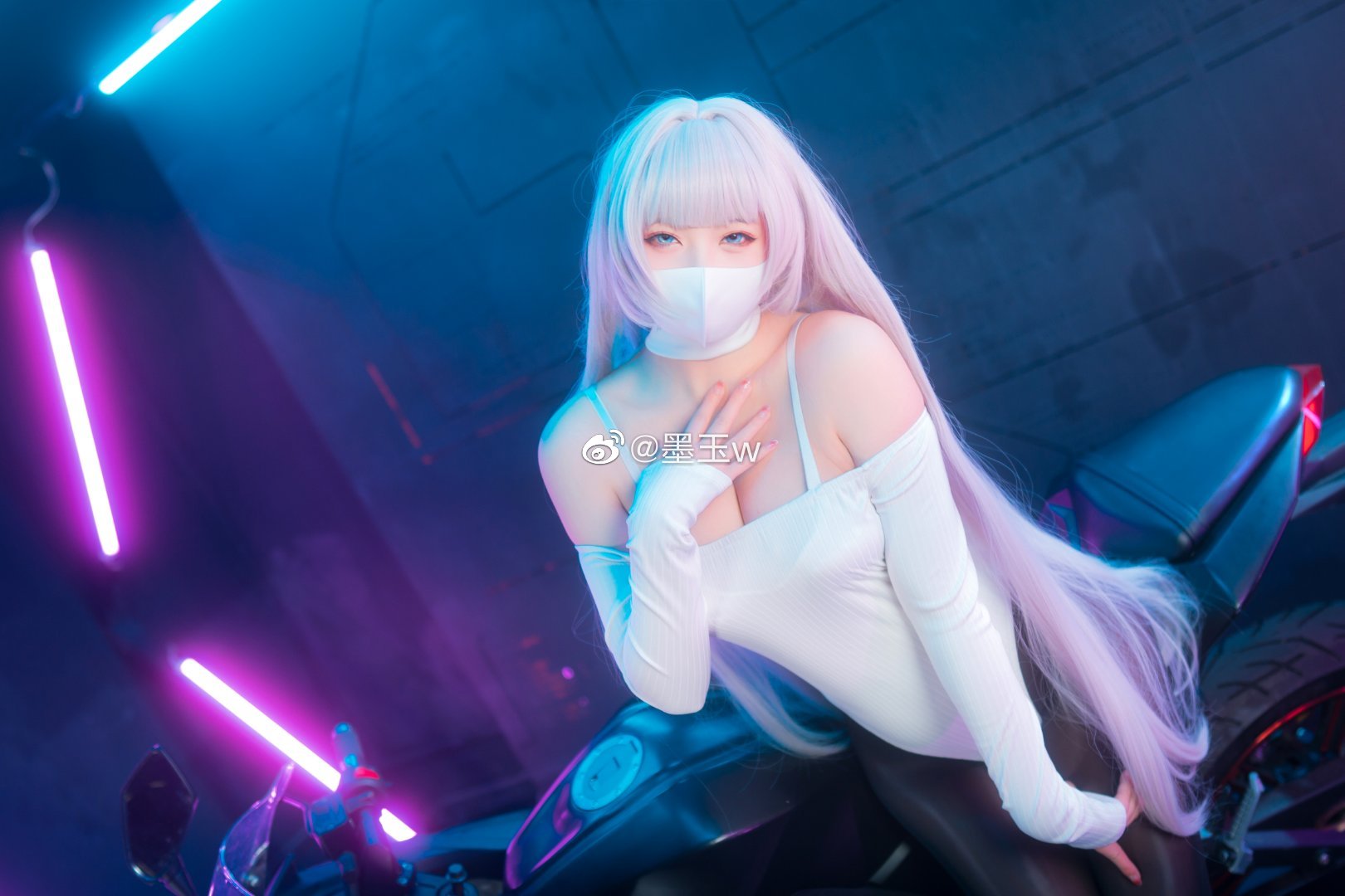 哈？要不是你喜欢，我才不会穿成这样@墨玉w