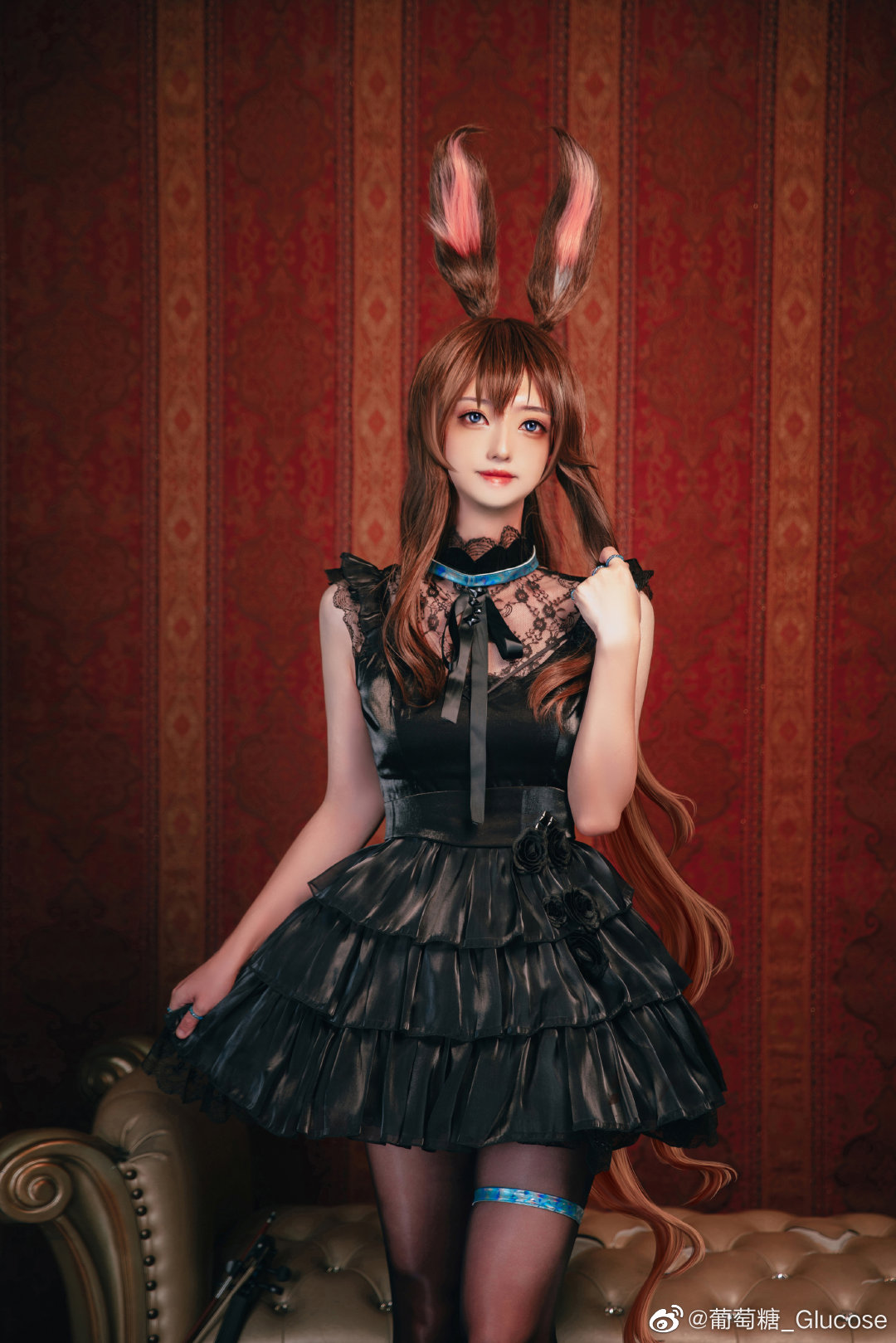 博士……说想和我一起过情人节是什么意思呢？ 明日方舟 阿米娅 音律联觉礼服 cos@葡萄糖_Glucose