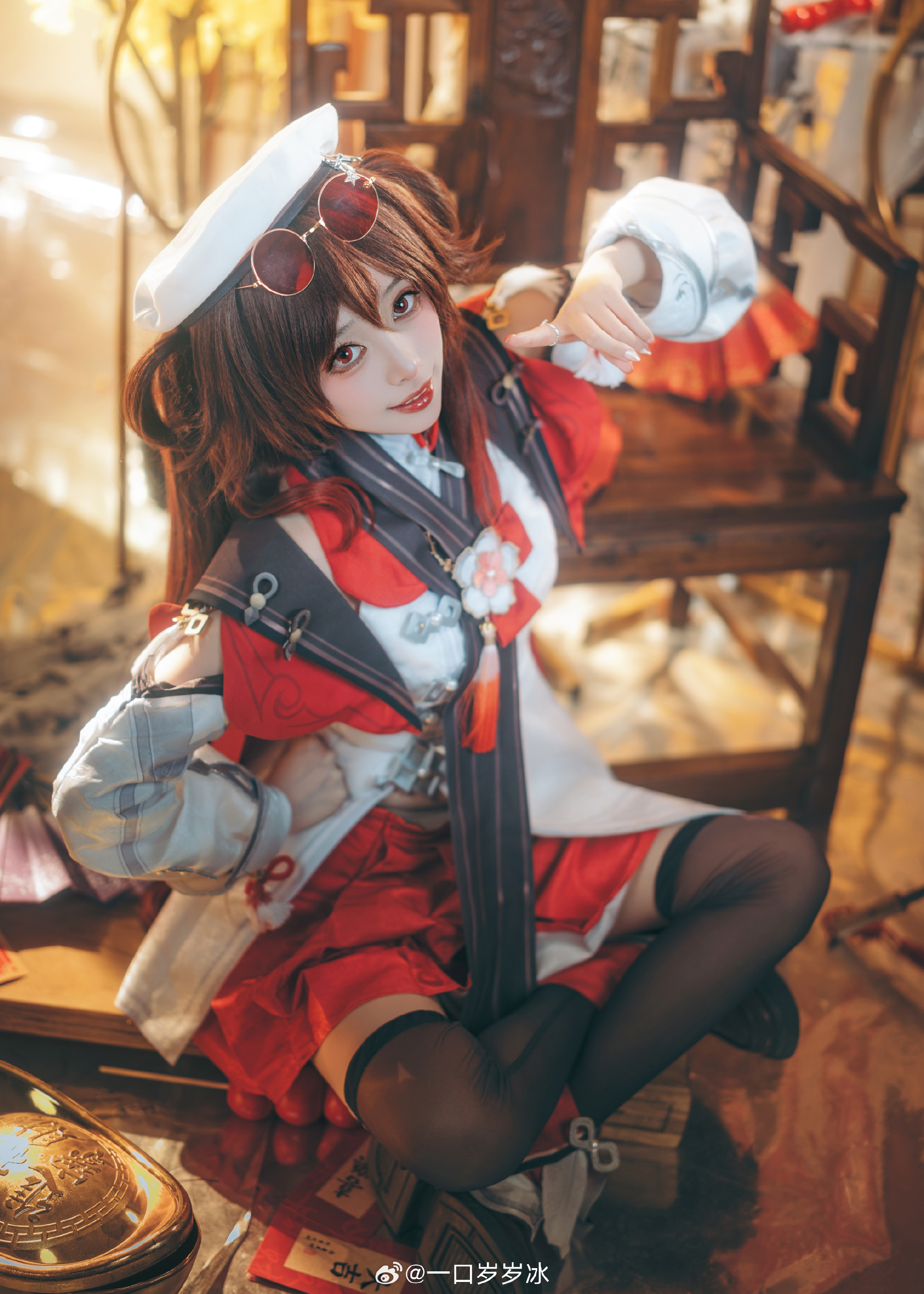 COSPLAY 赤团开时斜飞去，最不安神晴又复雨。 原神海灯节 胡桃@一口岁岁冰 COSPLAY-第12张