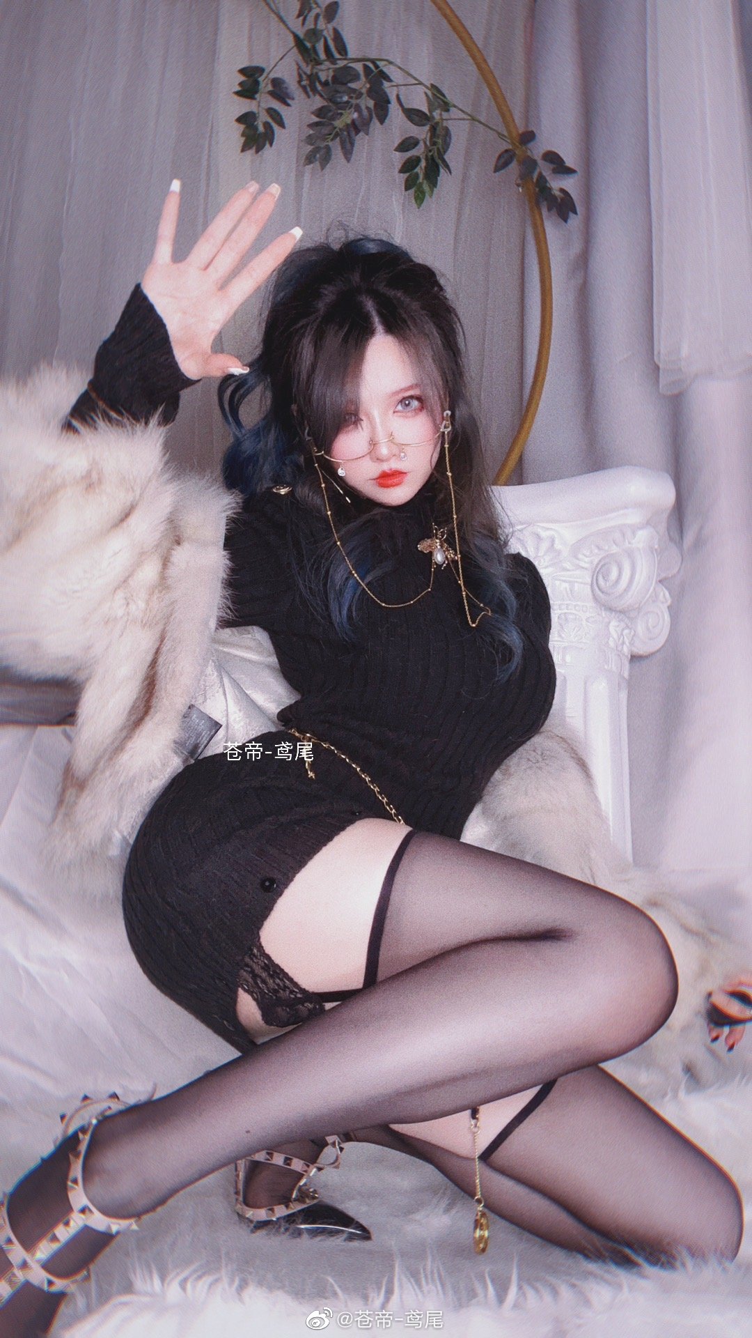 情人节到了～要和姐姐约会吗 @苍帝-鸢尾