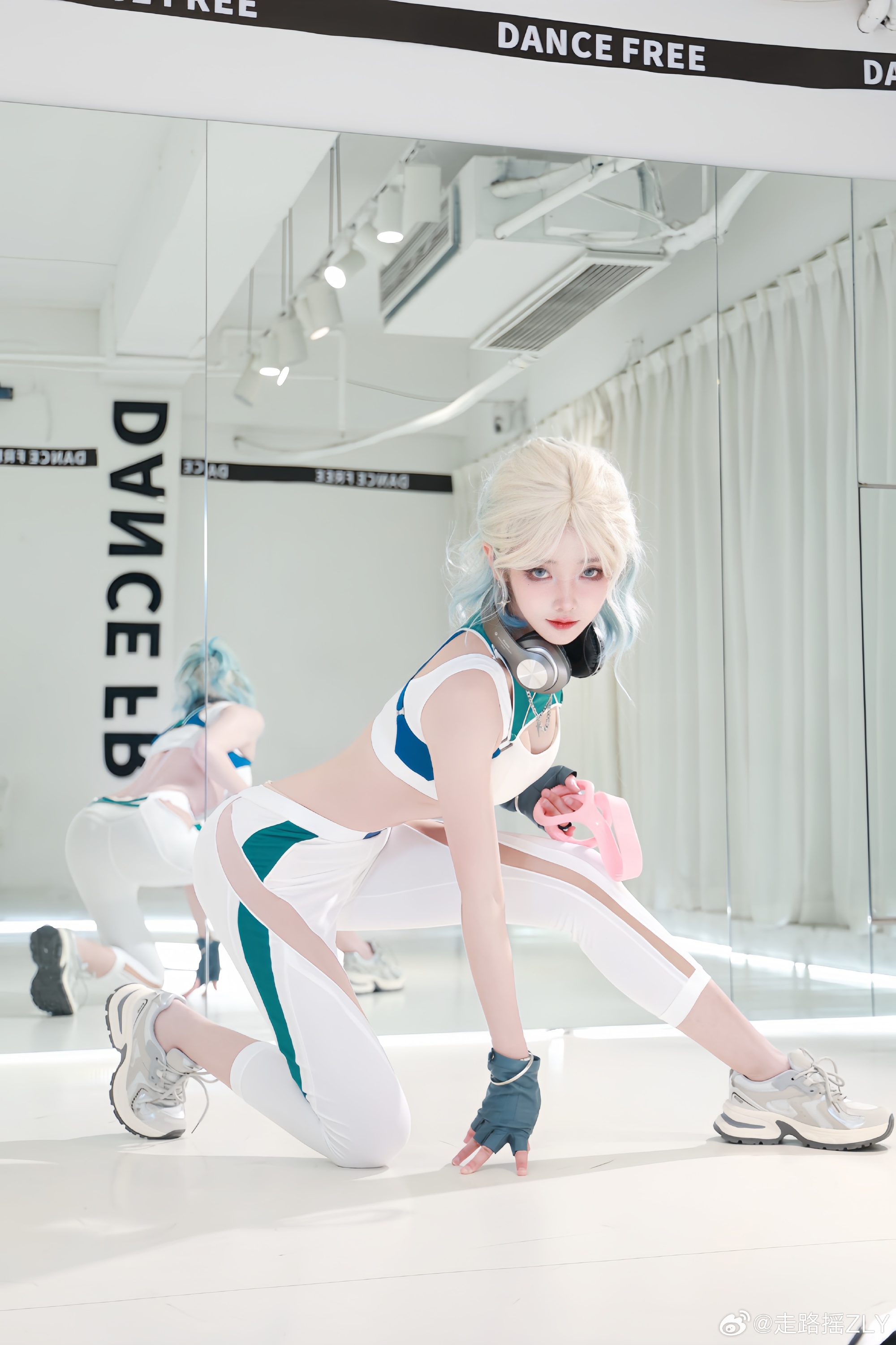 跟着我的节奏呼吸。@走路摇ZLY COSPLAY-第5张