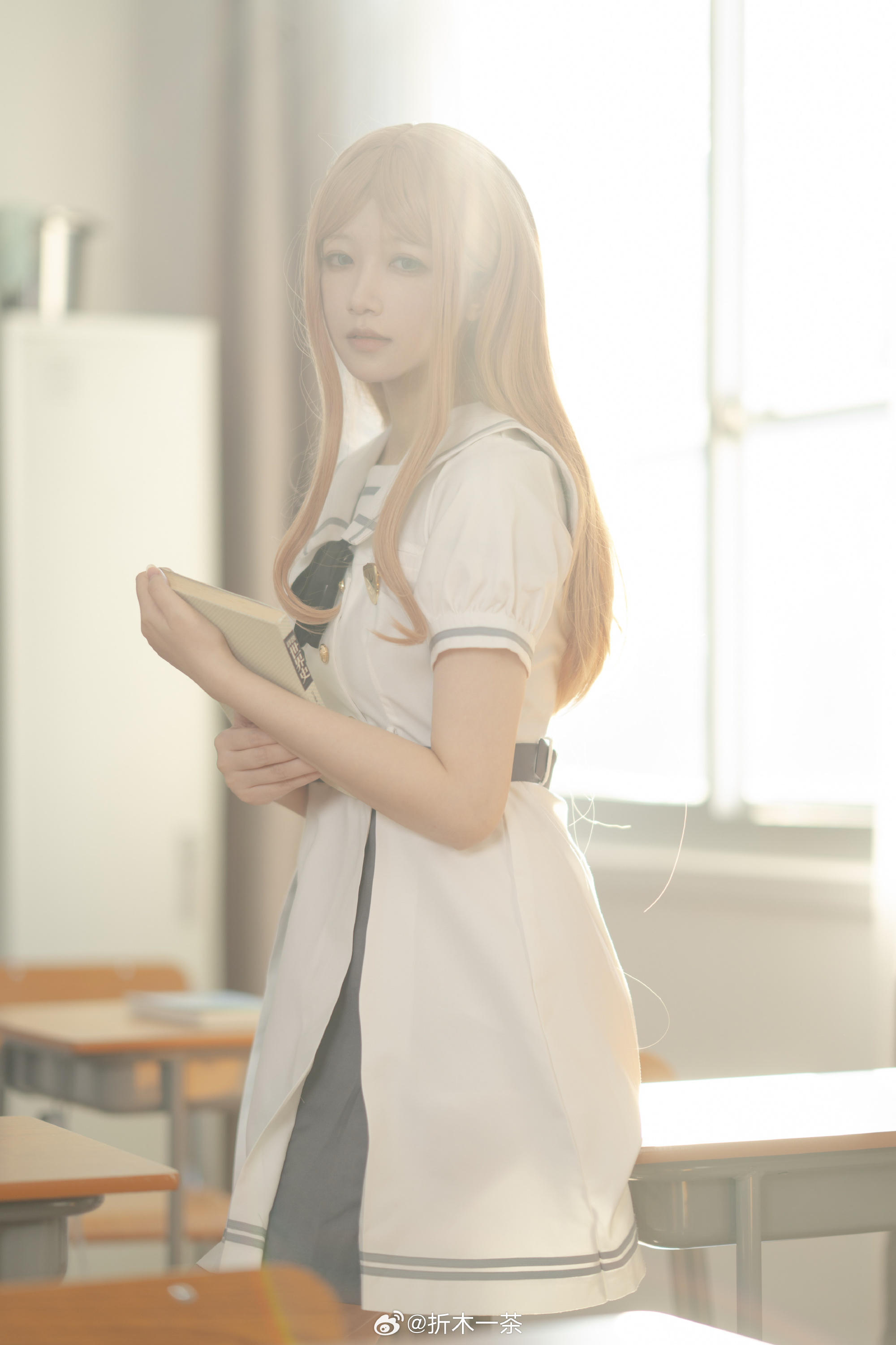 折木一茶新图《长崎素世》-Coser吧