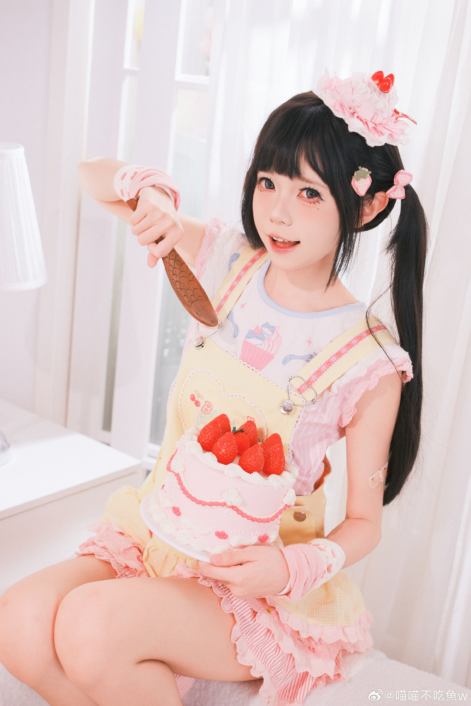 图片[1]-生活给了我一刀 疼得我喵喵叫(๑•̀ω•́๑)@喵喵不吃魚w-米哈社