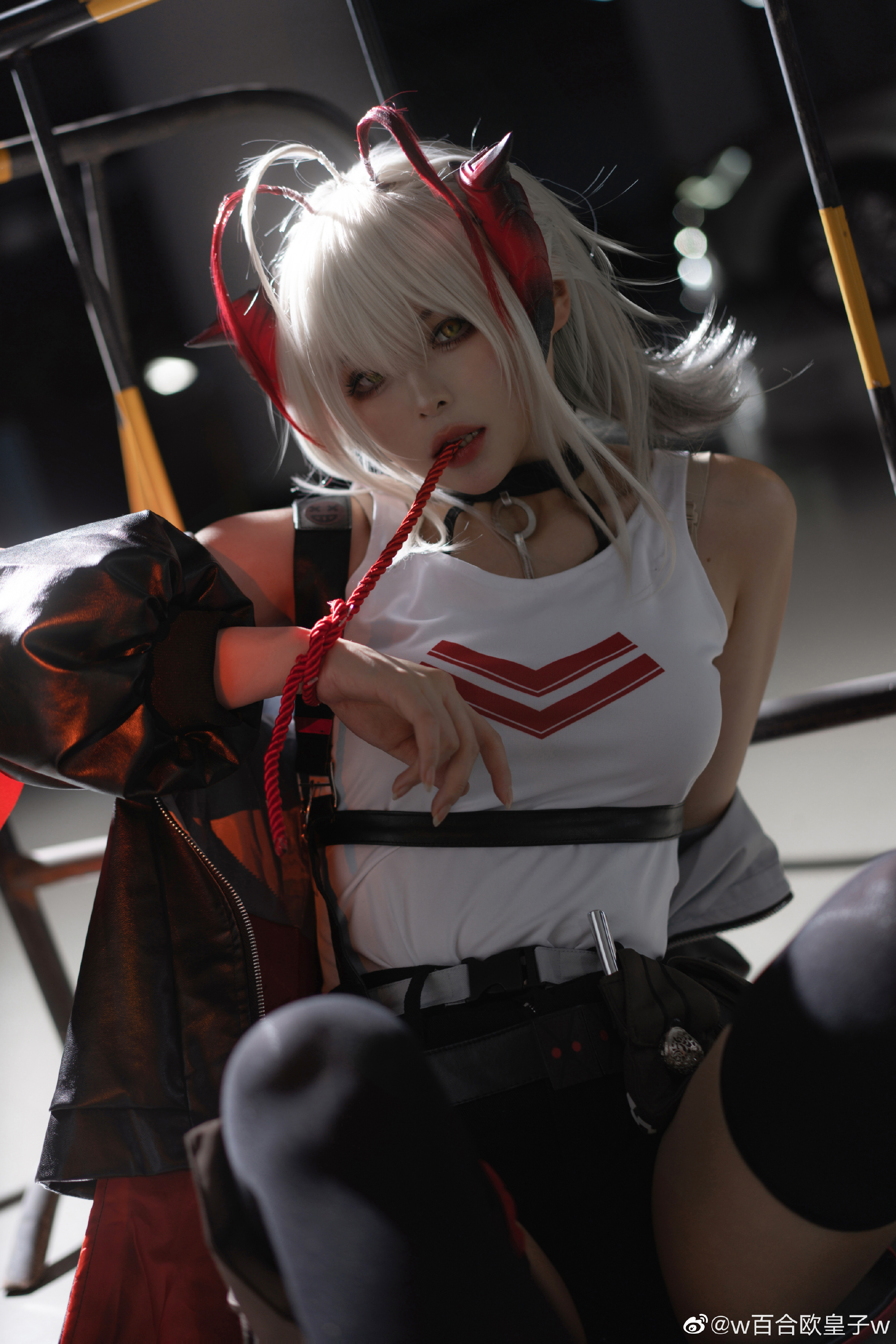 疯子不会承认自己疯了的，是吧？ 明日方舟 破碎日冕w@w百合欧皇子w