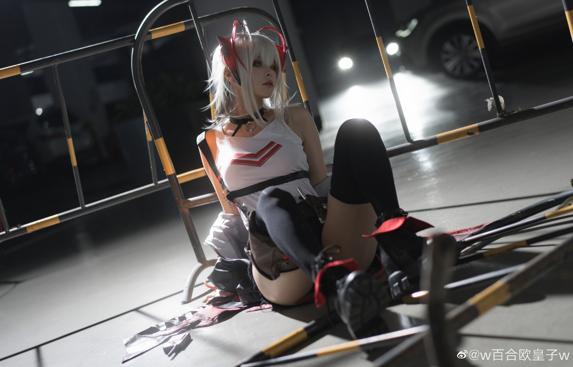 疯子不会承认自己疯了的，是吧？ 明日方舟 破碎日冕w@w百合欧皇子w