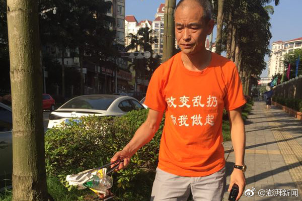 重庆51岁男子身家上亿，每天开数百万豪车捡垃圾已持续3年