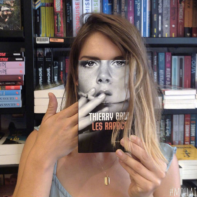 法国独立书店“Librairie Mollat”的店员们近乎完美的创意自拍照片创造了网络营销的奇迹，为他们的ins积累了超过60k的粉丝