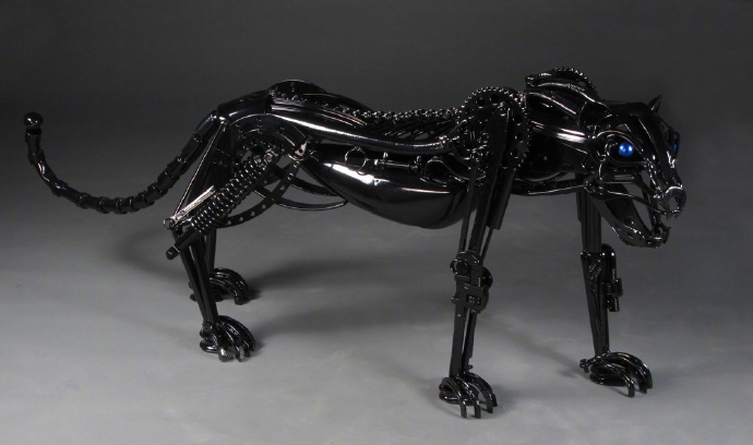 来自艺术家 Sculptor Jud Turner 的回收金属零件动物雕塑作品。