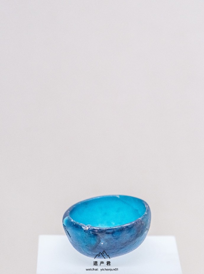 大同市博物馆藏· 北魏蓝玻璃小碗